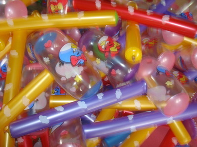 充氣玩具專業(yè)廠家直銷 價(jià)格、圖片、場(chǎng)地道具布景全攻略